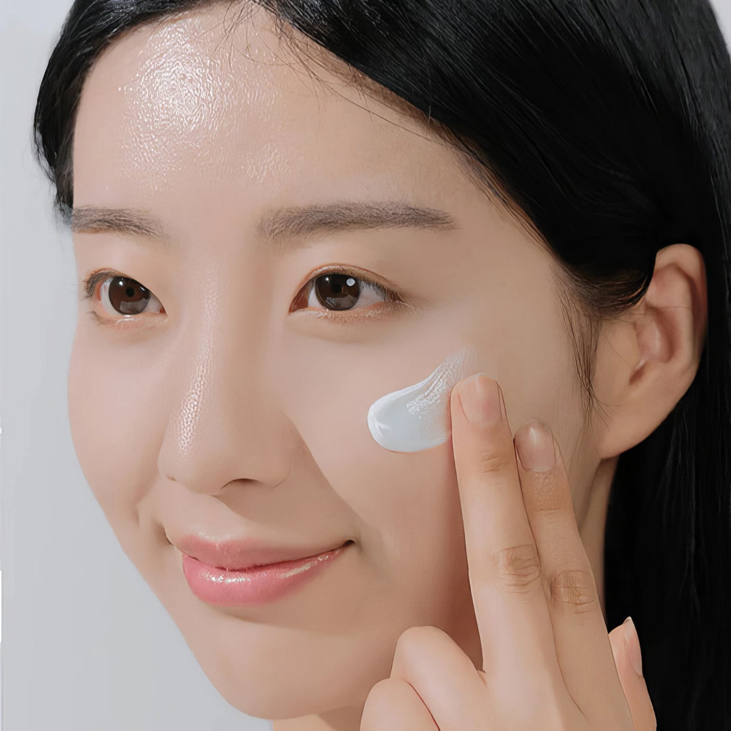 SKIN1004 Madagascar Centella Hyalu-Cica Water-Fit Sun Serum SPF50+ PA++++ 100ml-Wonder Skin